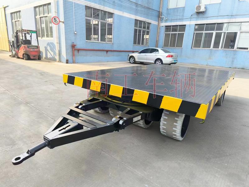 30噸重型平板拖車，叉車牽引重型工具拖車