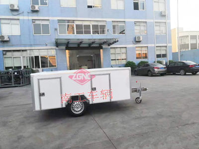 機(jī)器人用0.3噸廂式ATV工具拖車(chē)1I.jpg