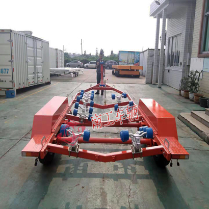輕型游艇拖車(chē)4I.jpg