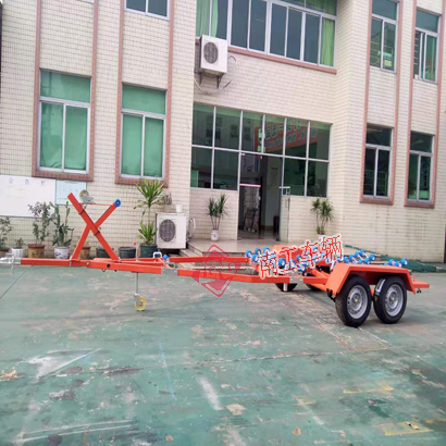 輕型游艇拖車(chē)3I.jpg