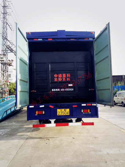 飛翼式車箱改裝，內(nèi)置汽車尾板組裝2I.jpg