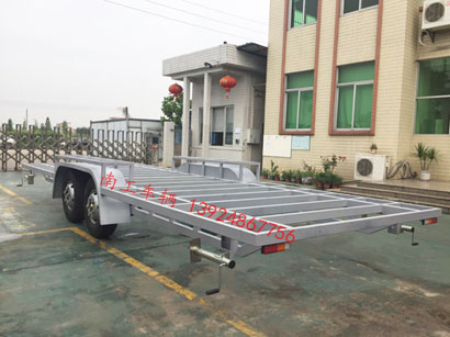 骨架式4噸底盤(pán)拖車(chē)2I.jpg