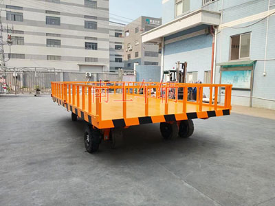 15噸護(hù)欄型牽引工具平板拖車(chē)2I.jpg