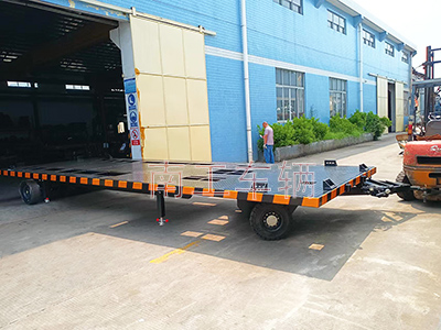 13點(diǎn)5噸箱變拖車(chē)底盤(pán) 全掛式平板拖車(chē)1I.jpg