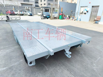 船體艏段運(yùn)輸平板拖車3I.jpg