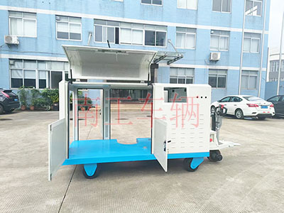 1.5噸電動(dòng)廂式平板拖車4I.jpg